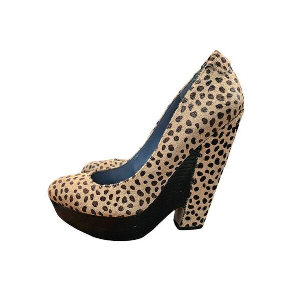 Rosegold Lela Safari Animal Print Heels Size 7 or 36.5 Calf Hair Wedge - Picture 3 of 9